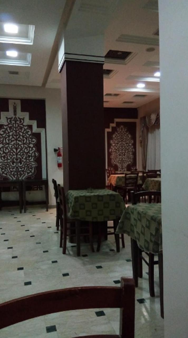Roza Hotel Bab Ezzouar Esterno foto
