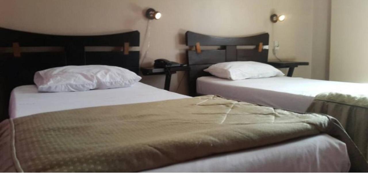 Roza Hotel Bab Ezzouar Esterno foto