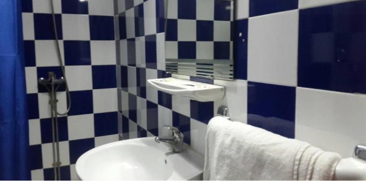 Roza Hotel Bab Ezzouar Esterno foto