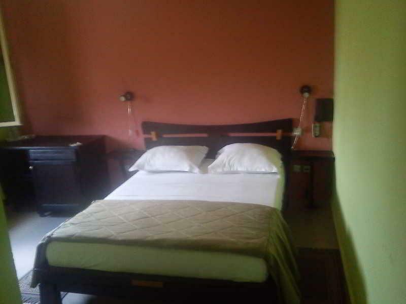 Roza Hotel Bab Ezzouar Esterno foto